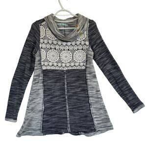 Maurices Cowl Neck Knit Pullover Sweater Women M Gray Crochet Pleated Patchwork